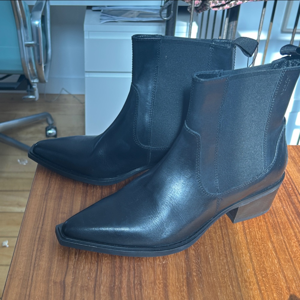 Vagabond Black Heeled Boots